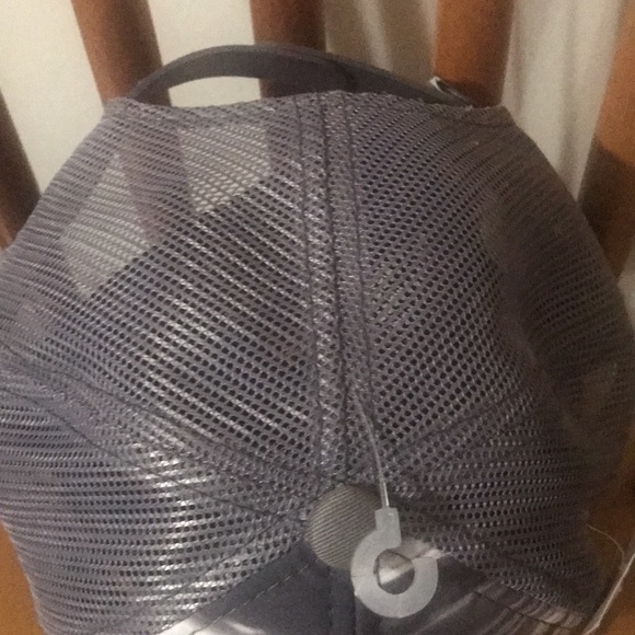 NWT REEL Legends Snap back Fishing Caps. Colors available: 1- black and 1- gray. - Picture 6 of 8